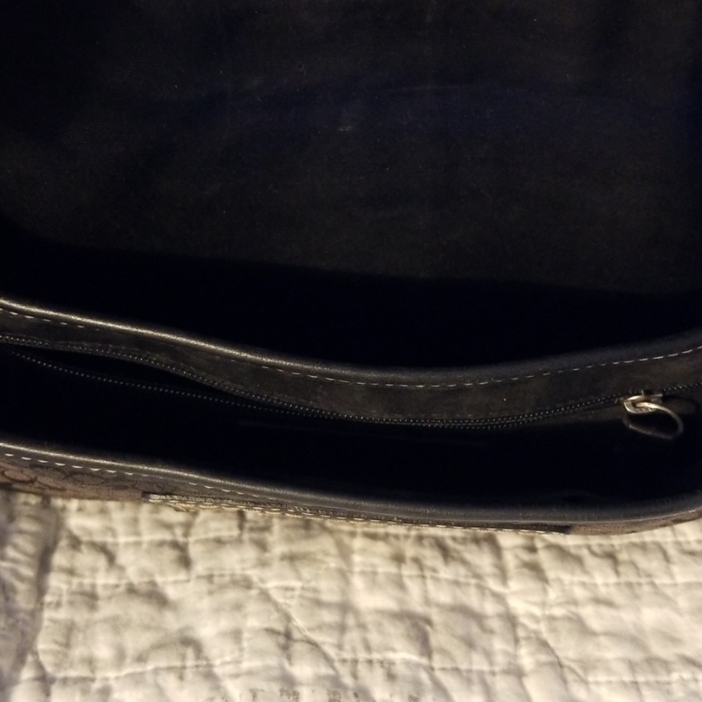 Coach purse - Picture 3 of 6